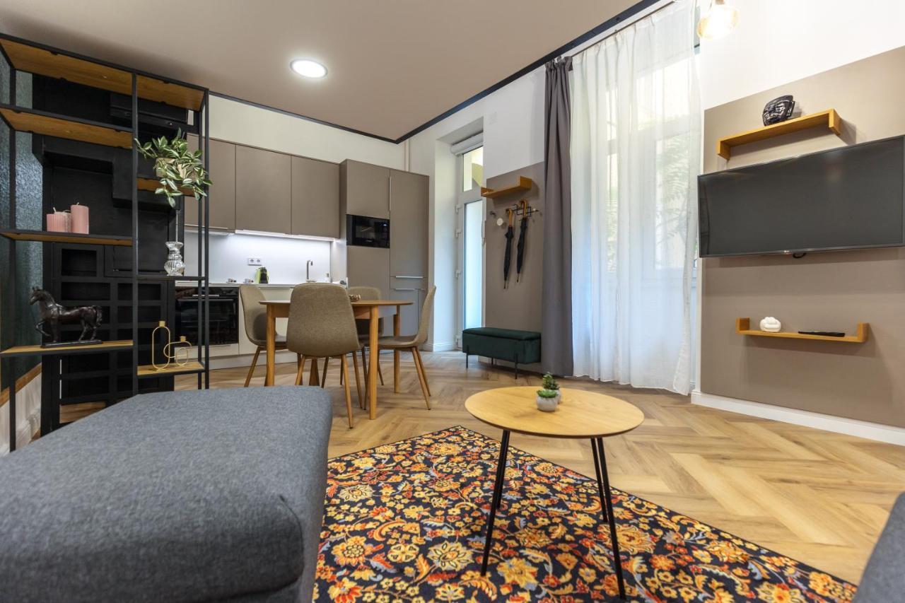 Downtown Luxury Apartment Budapest Eksteriør billede